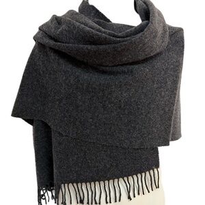 Wilfred Oversized Charcoal Wool Scarf 🇮🇹 – Fabric Made in Italy